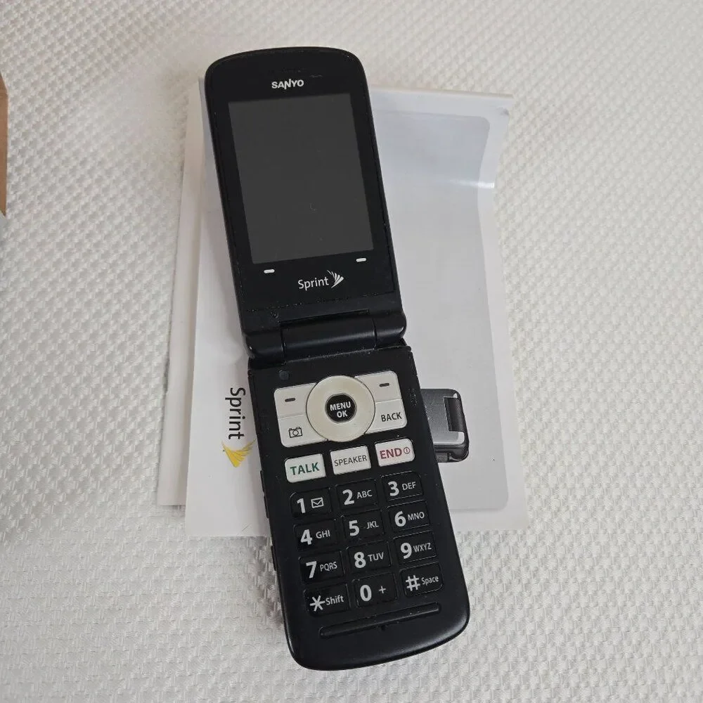 Vintage Sanyo SCP-3810 Sprint Flip Phone Charger Manuals Pre-Owned